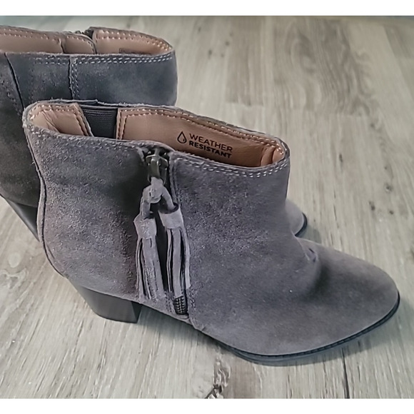 Vionic Womens Ankle Boot Sz 8.5 Suede Taupe Gray Leather Fringe Zip Block Heel - Picture 5 of 16